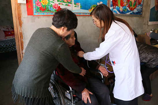 热心医生 送医上门.jpg